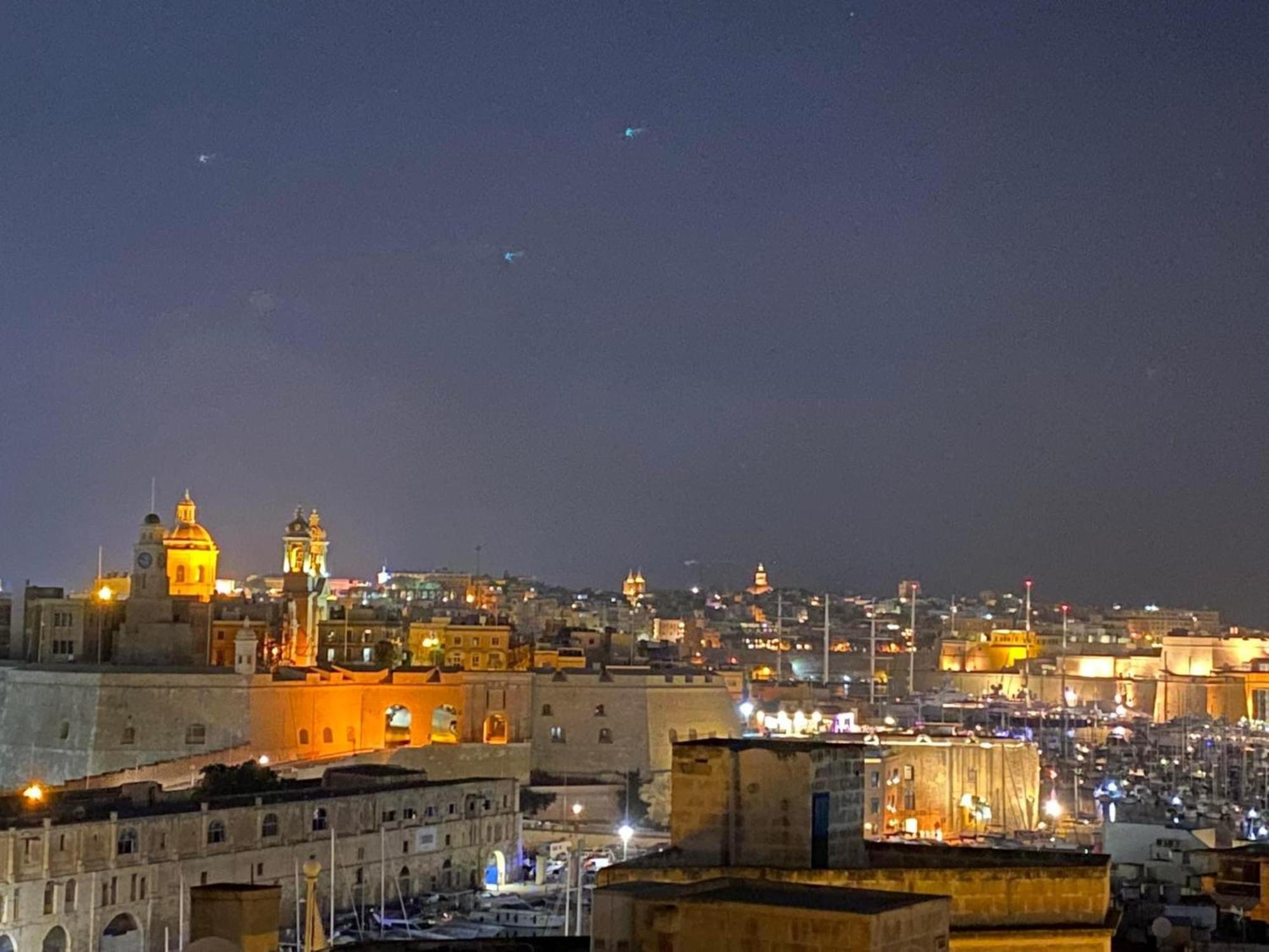 Casa Maria Tereza Bed & Breakfast Cospicua Bagian luar foto